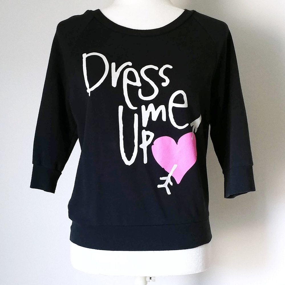FOREVER 21 Graphic Heart Top